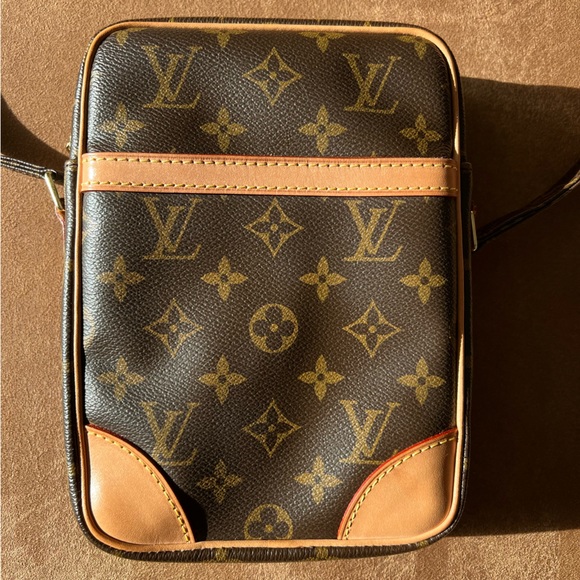 Great condition Louis Vuitton Danube - Picture 1 of 14